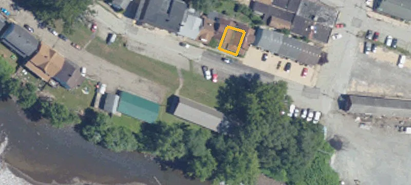 135 Riv Ave
