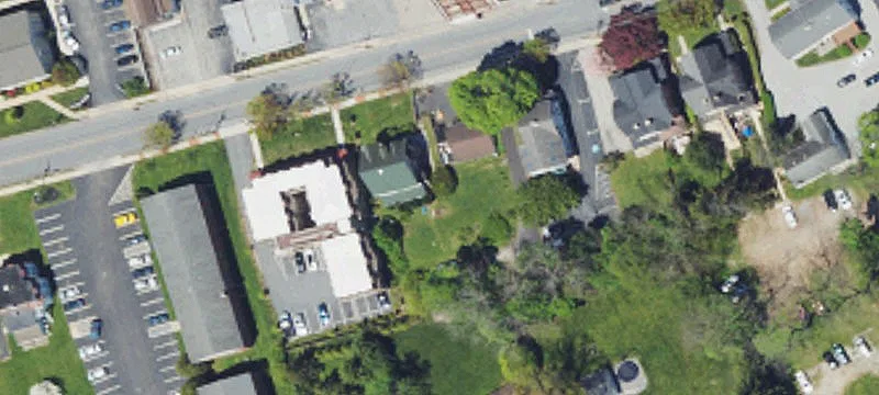 144 King St