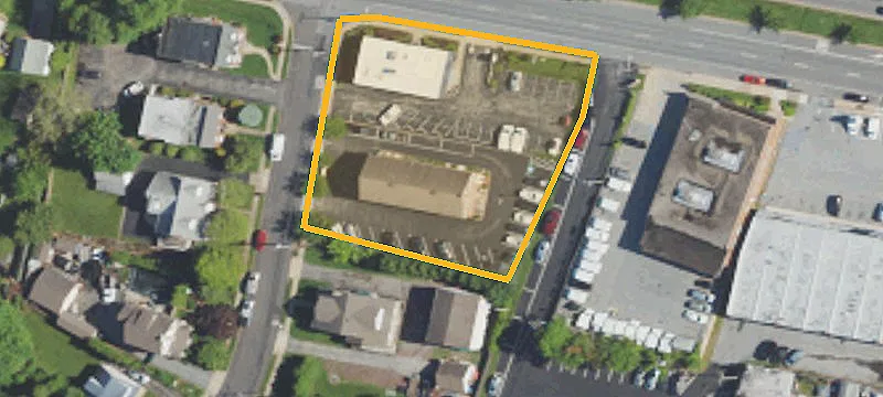 7 Davis Ave