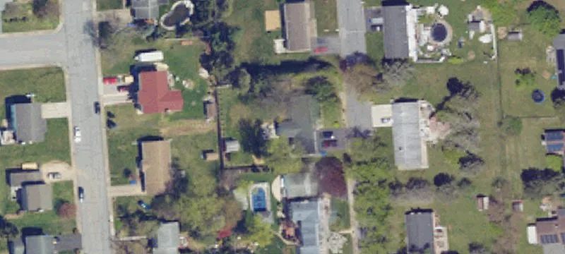 1902 Douglas Dr