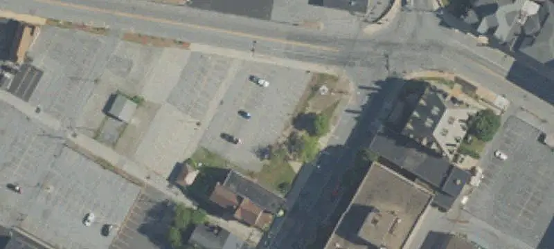 Walnut St