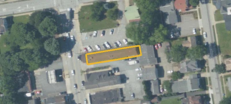 124 Main St