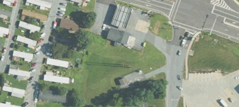 887 Main St