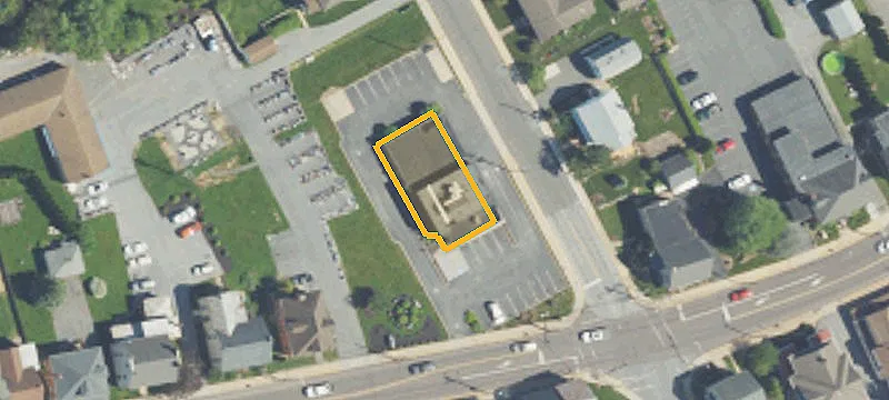 201 Main St