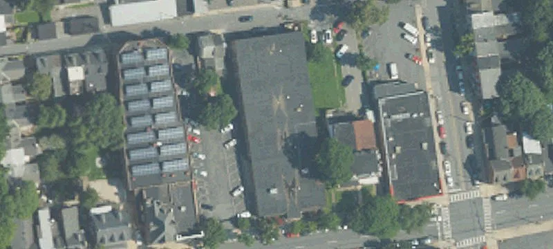 439 King St