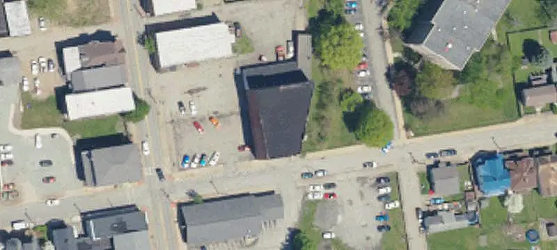 110 Peach St