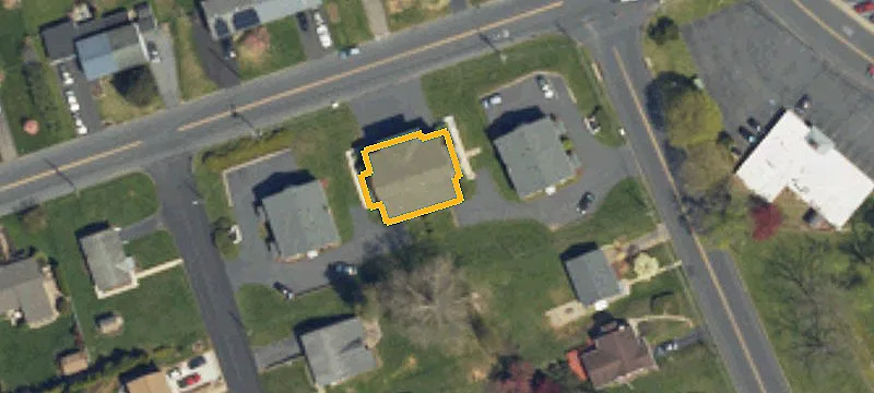 49 Moravian Ave