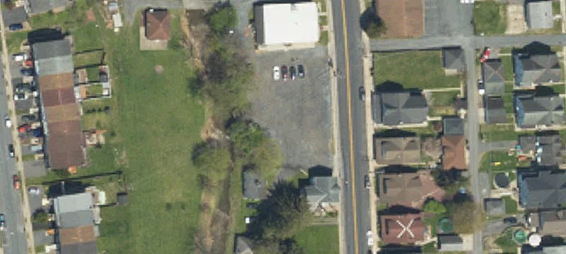 136 Chestnut St