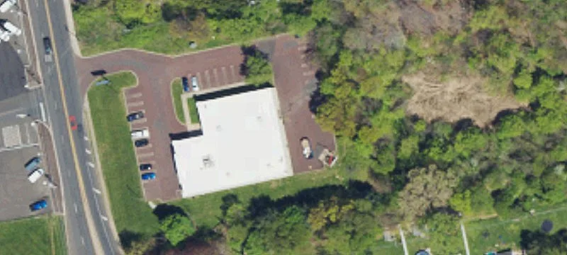 221 Woodbourne Rd