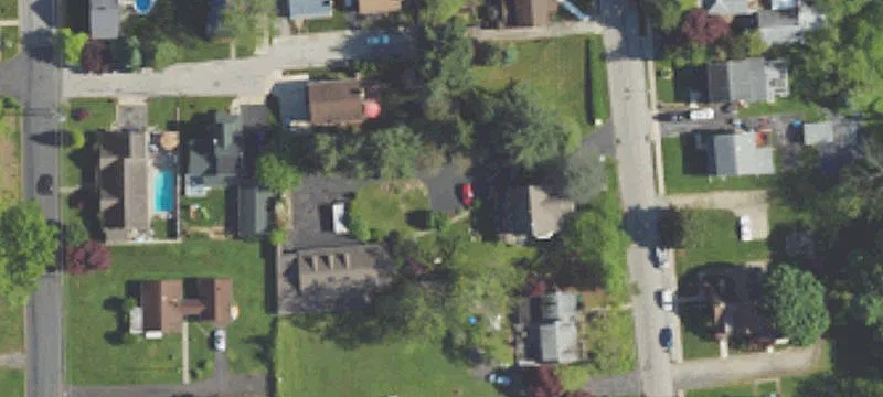 1017 Girard Ave