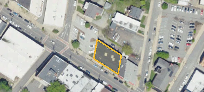 570-572 Lincoln Ave