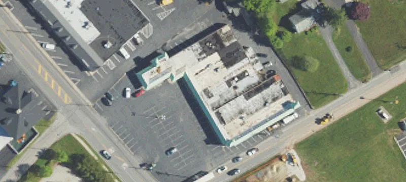 2115 Main St