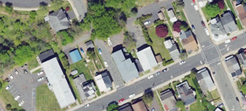 129 4th St