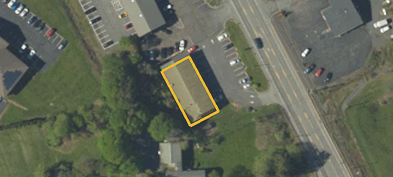 27 Main St