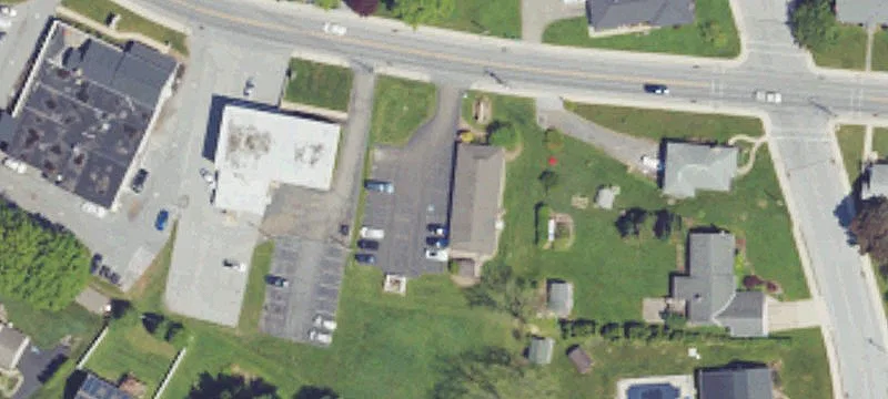 211 4th St