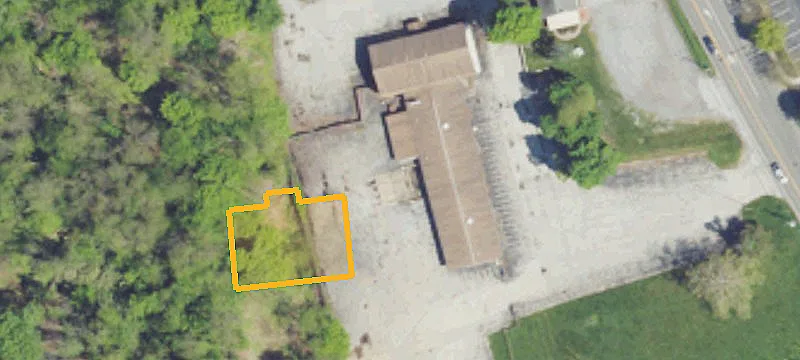 690 Lincoln Hwy