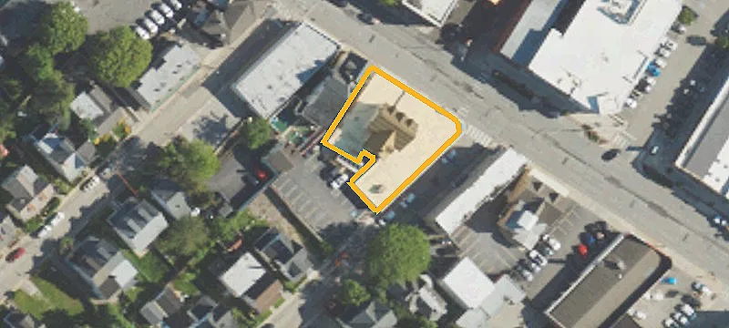 930 Lancaster Ave
