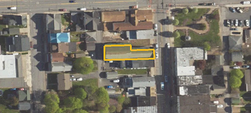444 Ctr St