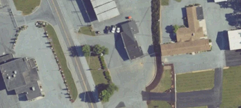 910 Eisenhower Blvd