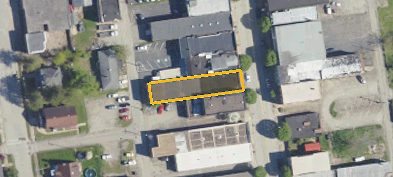 28 Main St