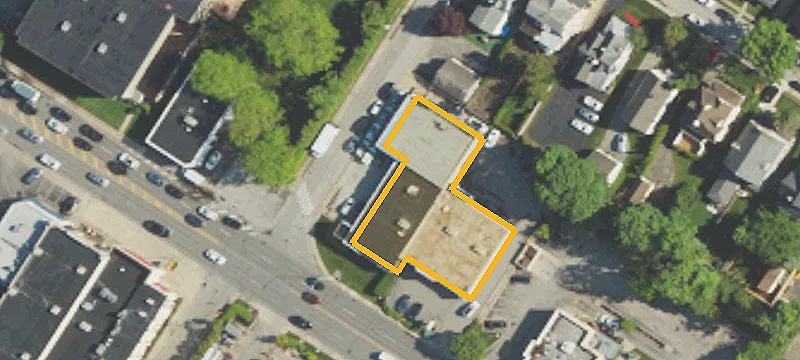 571 Lancaster Ave