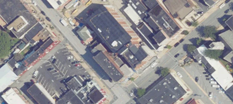 305 Locust St