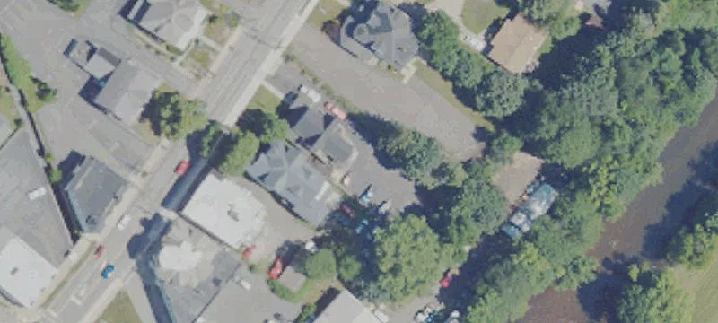 1819 Main St