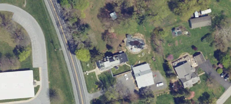 806 Holly Pike