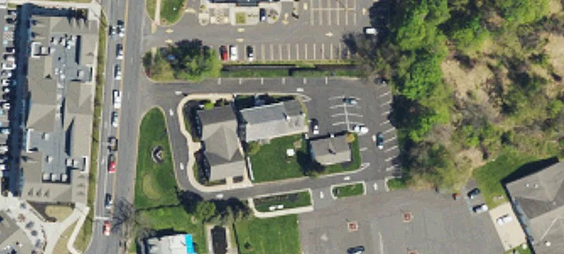 905 2nd St Pike