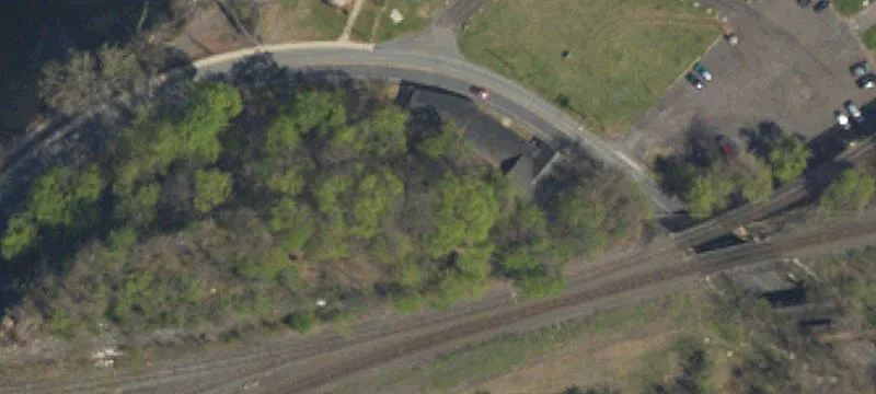215 Delaware Dr