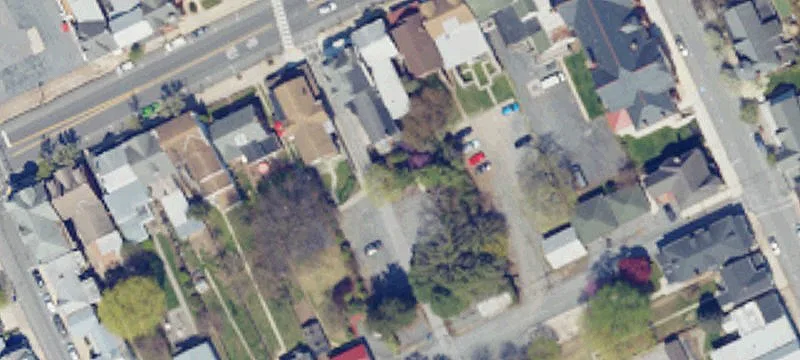 128 King St