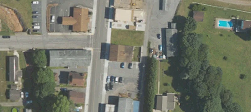 1005 Main St