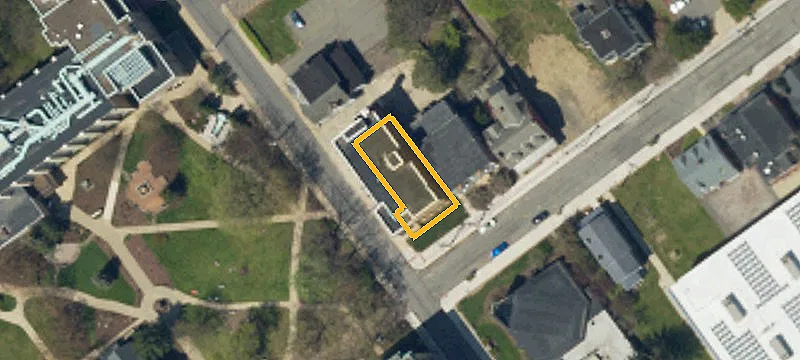 160 Franklin St