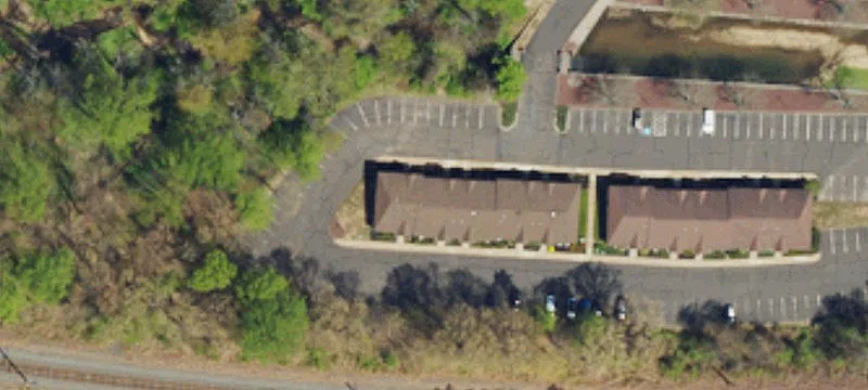 604 Lakeside Park