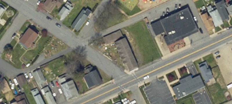 301 Main St