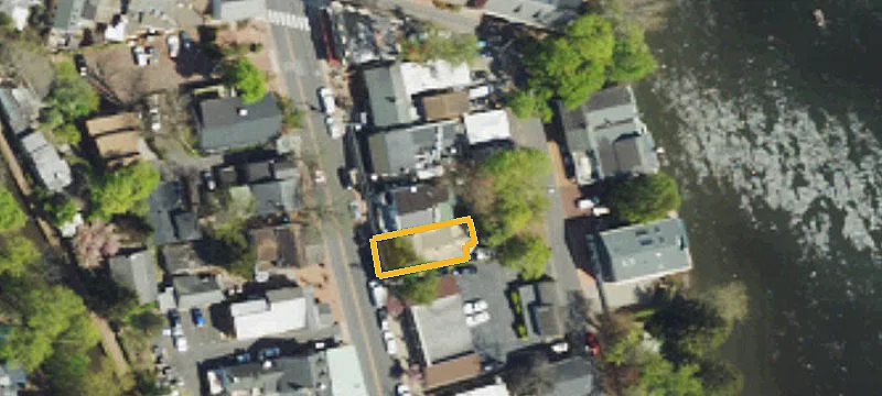 92 Main St