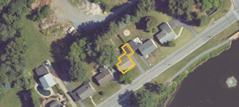 855 College Ave