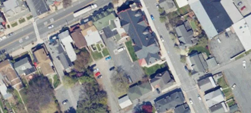 138 King St