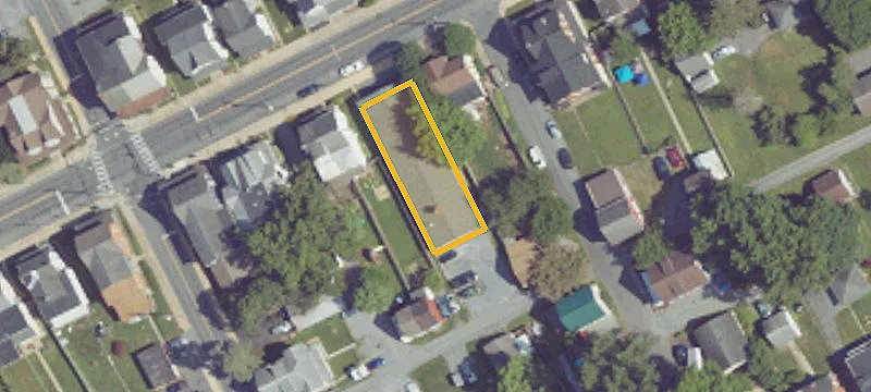 222 224th E High St
