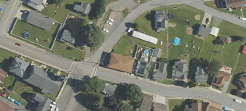 299 Jones St