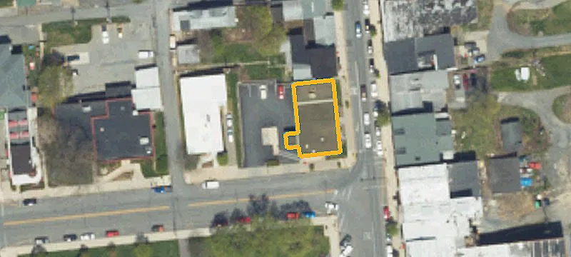 120 1st St