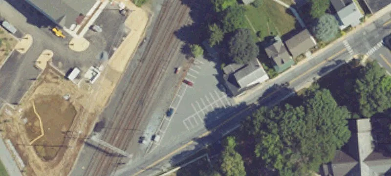 221 Derry Rd
