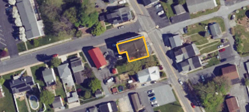 10 Railroad Ave
