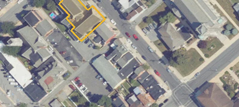 28 4th St