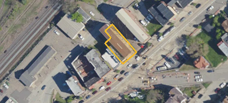 403 8th Ave