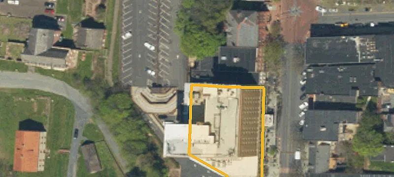 437 Main St