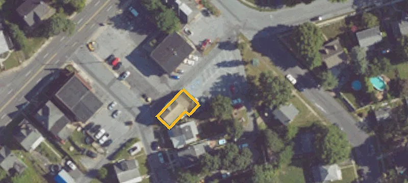 18 Laurel St