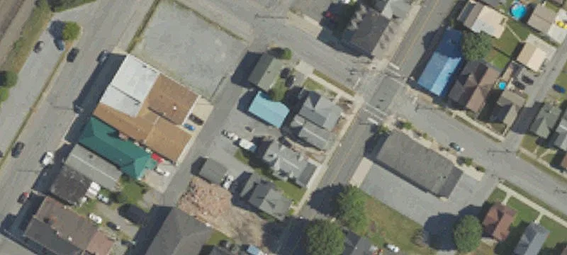 604 2nd St