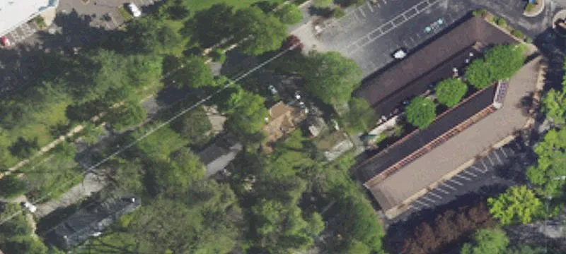 215 Iven Ave