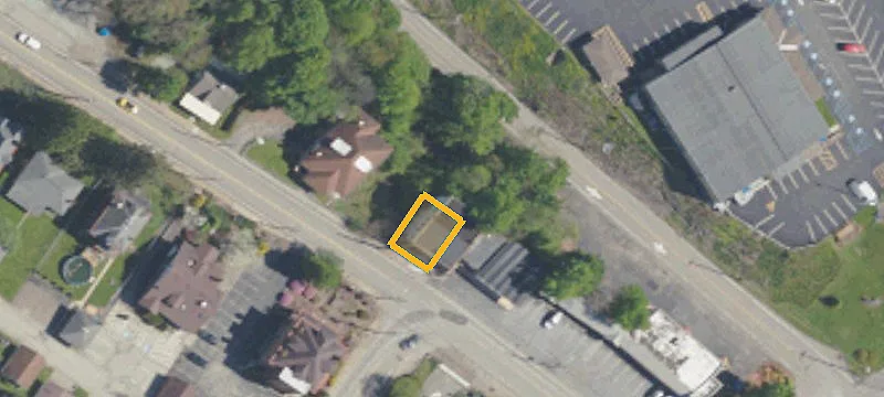 1049 Lincoln Way